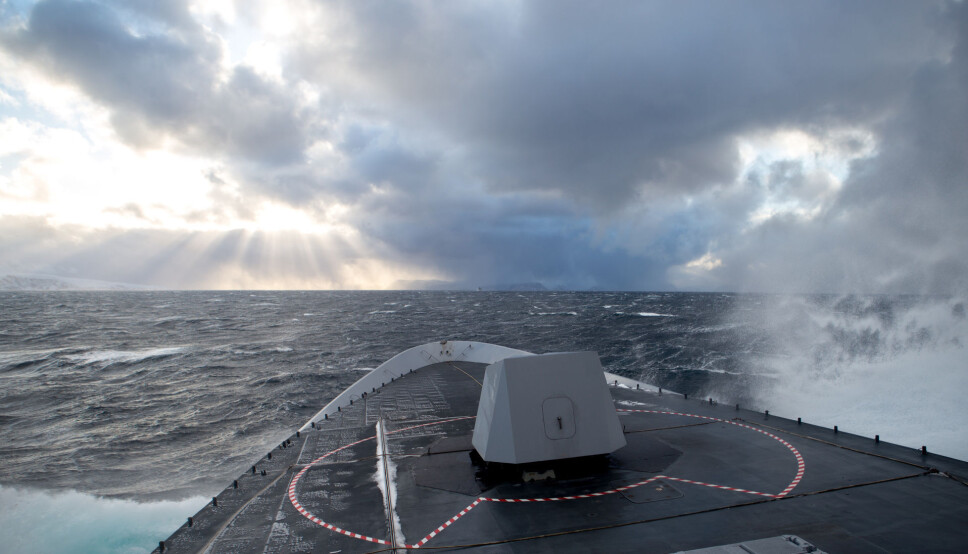 Vintervær i Finnmark på fregatten KNM Helge Ingstad.