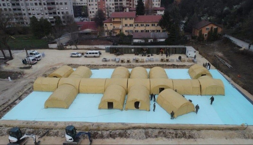 Norskdonert feltsykehus på plass i Skopje. Norskdonert feltsykehus på plass i Skopje.