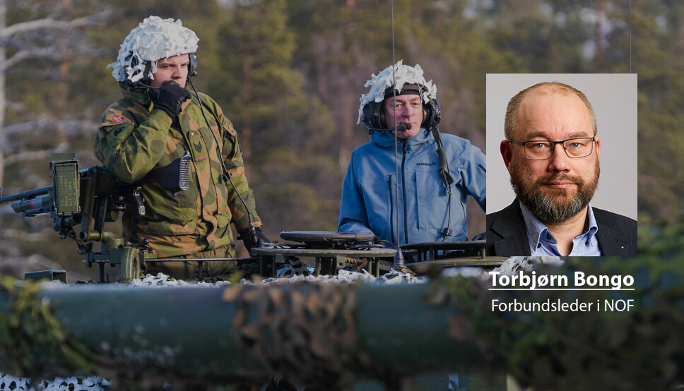 Forsvarsminister Frank Bakke-Jensen (H) fikk sitte på i en Leopard 2 stridsvogn da han besøkte Brigade Nord og Panserbataljonen i Røros-området i forbindelse med militærøvelsen Trident Juncture.