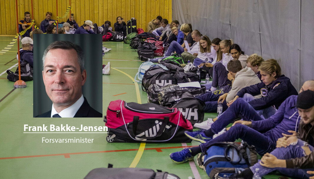 Forsvarsminister Frank Bakke-Jensen skriver at regjeringen vil øke bemanningen i Forsvaret, blant annet ved å kalle inn flere til førstegangstjeneste. Dette bildet er fra et innrykk i Skjold leir. Forsvarsminister Frank Bakke-Jensen skriver at regjeringen vil øke bemanningen i Forsvaret, blant annet ved å kalle inn flere til førstegangstjeneste. Dette bildet er fra et innrykk i Skjold leir.