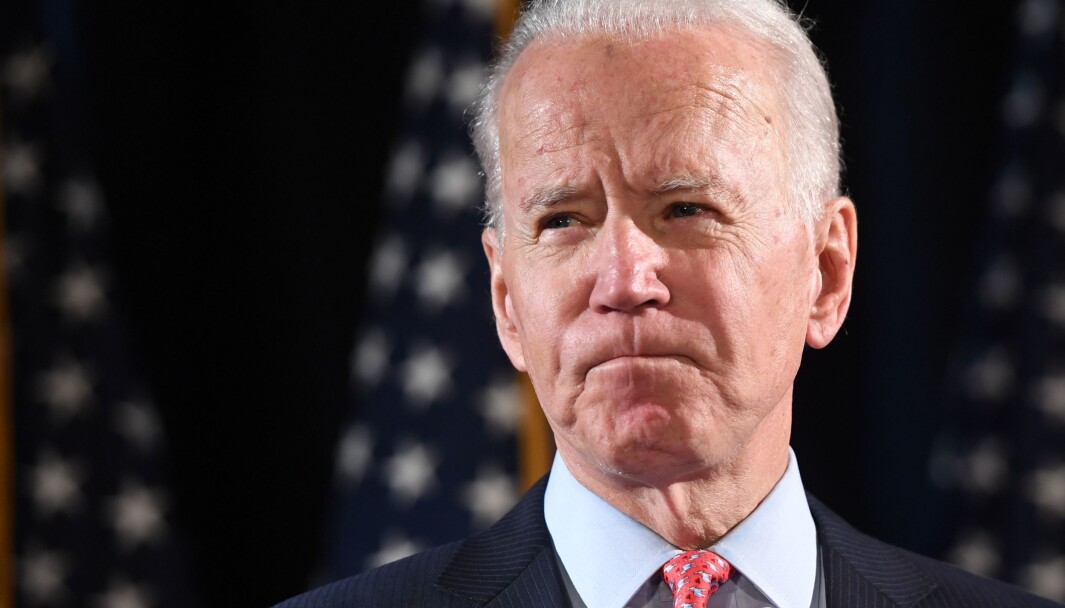 Joe Biden tror at president Donald Trump vil forsøke å utsette høstens valg Joe Biden tror at president Donald Trump vil forsøke å utsette høstens valg