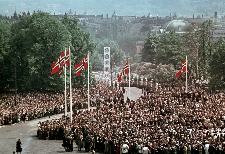 Parade for kong Haakon den 9. juni 1945