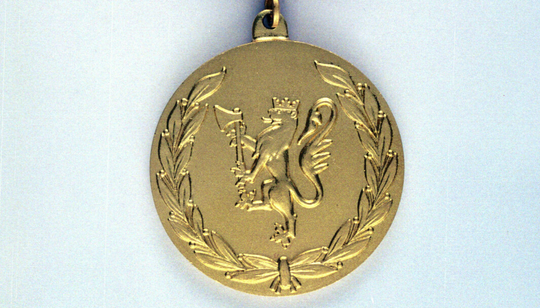 Forsvarets medalje for edel dåd. Forsvarets medalje for edel dåd.