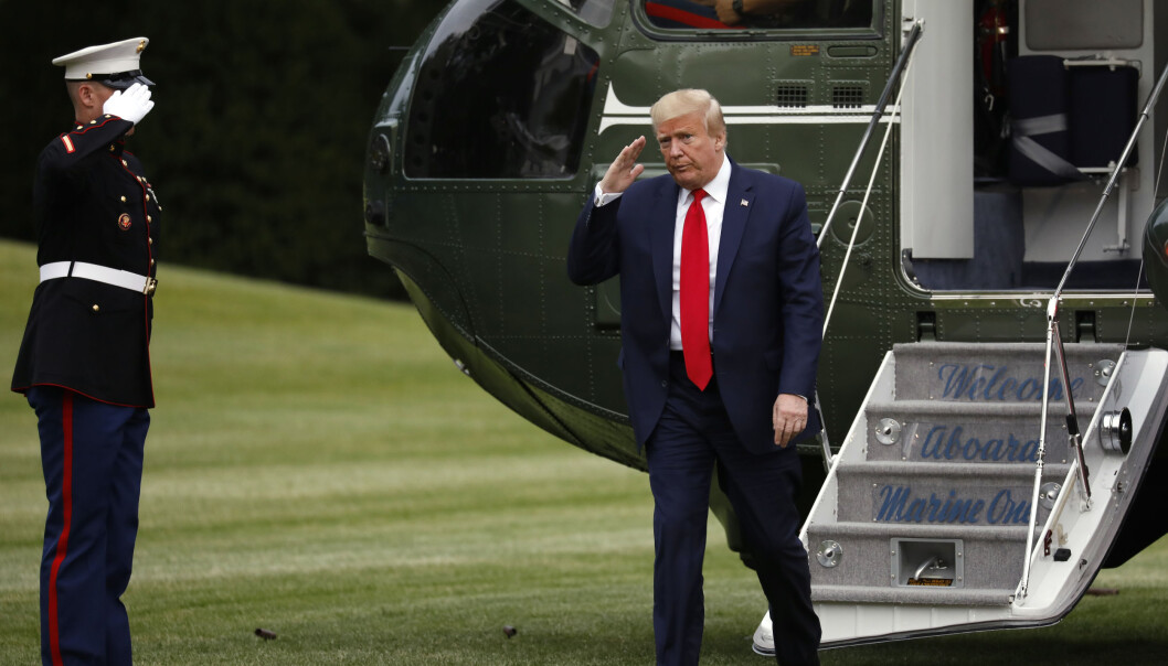 USAs president Donald Trump hilser en vakt i det han ankommer Det hvite hus 21. mai. USAs president Donald Trump hilser en vakt i det han ankommer Det hvite hus 21. mai.