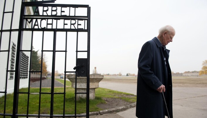Bernt Lund i konsentrasjonsleiren Sachsenhausen. Bernt Lund i konsentrasjonsleiren Sachsenhausen.