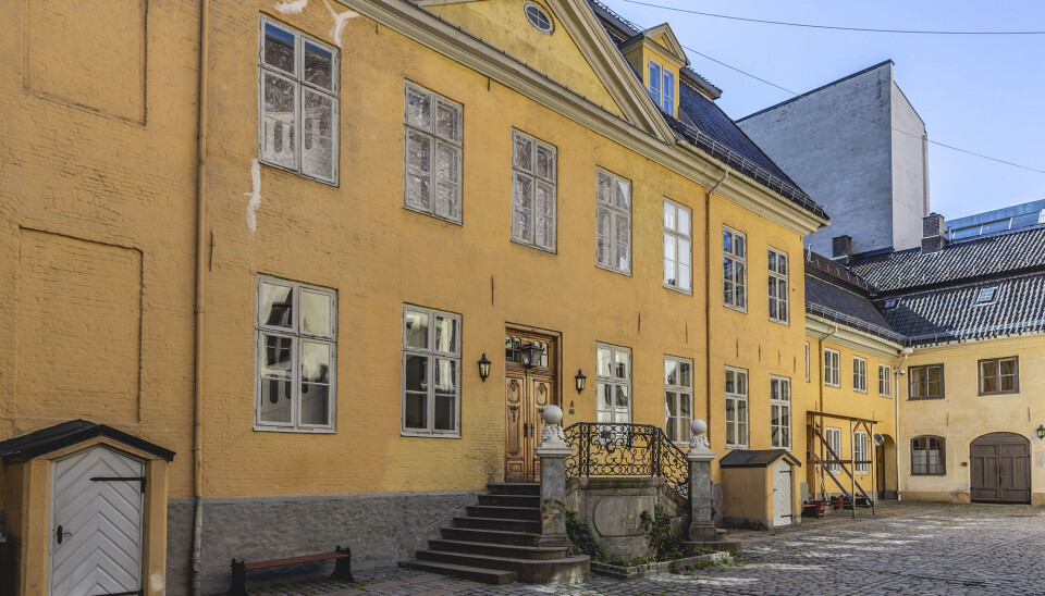Gamle Krigsskolen ligger midt i Oslo sentrum, kort vei fra Akershus festning.