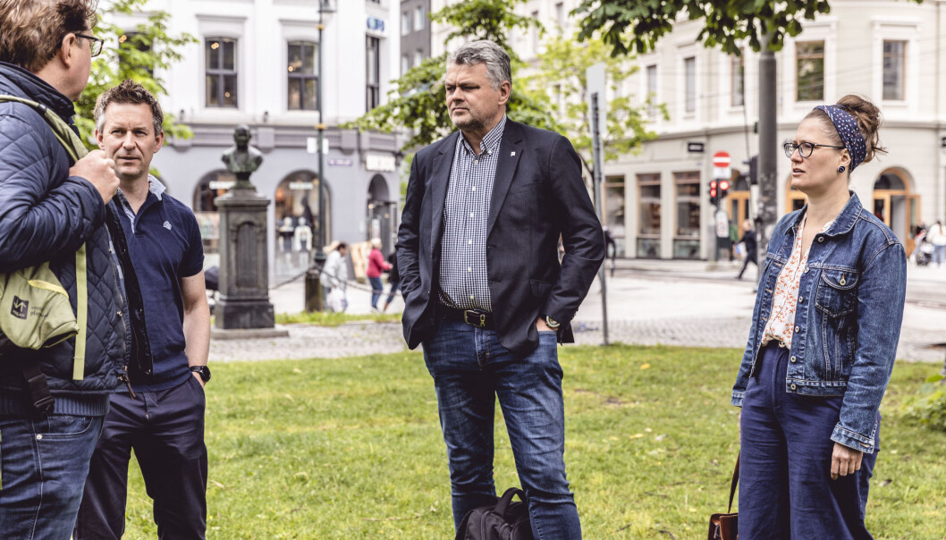 Hvis ikke variable tillegg blir pensjonsgivende frykter Staale Reiten (t.v.) i NOF Jens Jahren i BFO, Johan Hovde i Parat Forsvaret og Stina Hassel for pensjonen til de ansatte i Forsvaret Hvis ikke variable tillegg blir pensjonsgivende frykter Staale Reiten (t.v.) i NOF Jens Jahren i BFO, Johan Hovde i Parat Forsvaret og Stina Hassel for pensjonen til de ansatte i Forsvaret