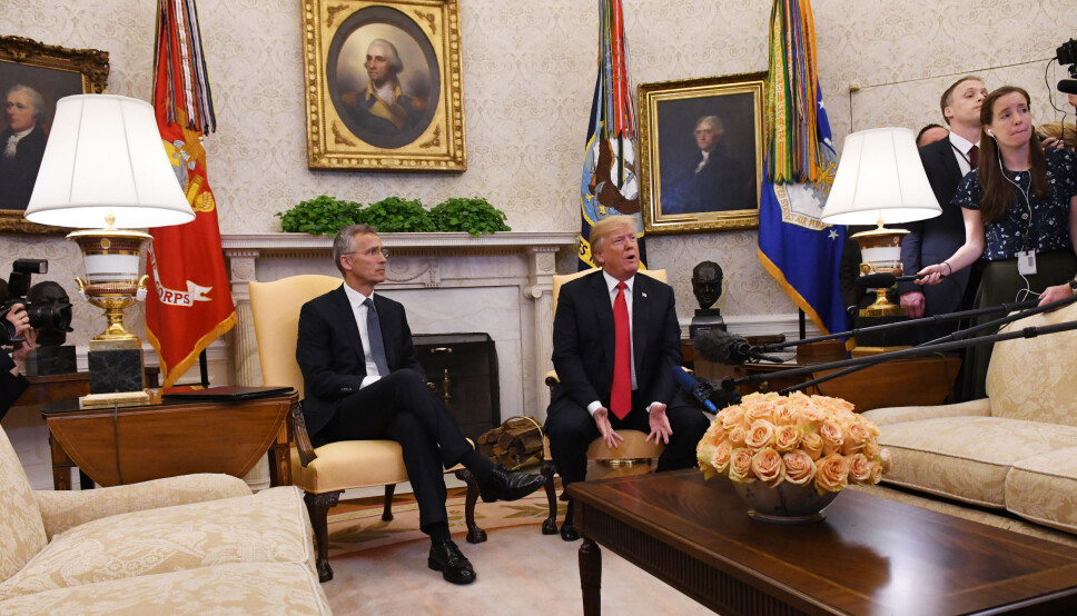 USAs president Donald Trump sammen med Natos generalsekretær Jens Stoltenberg i Det hvite hus. Bildet ble tatt da Stoltenberg besøkte Trump i mai 2018 som et ledd i forberedelsene til toppmøtet senere den sommeren.