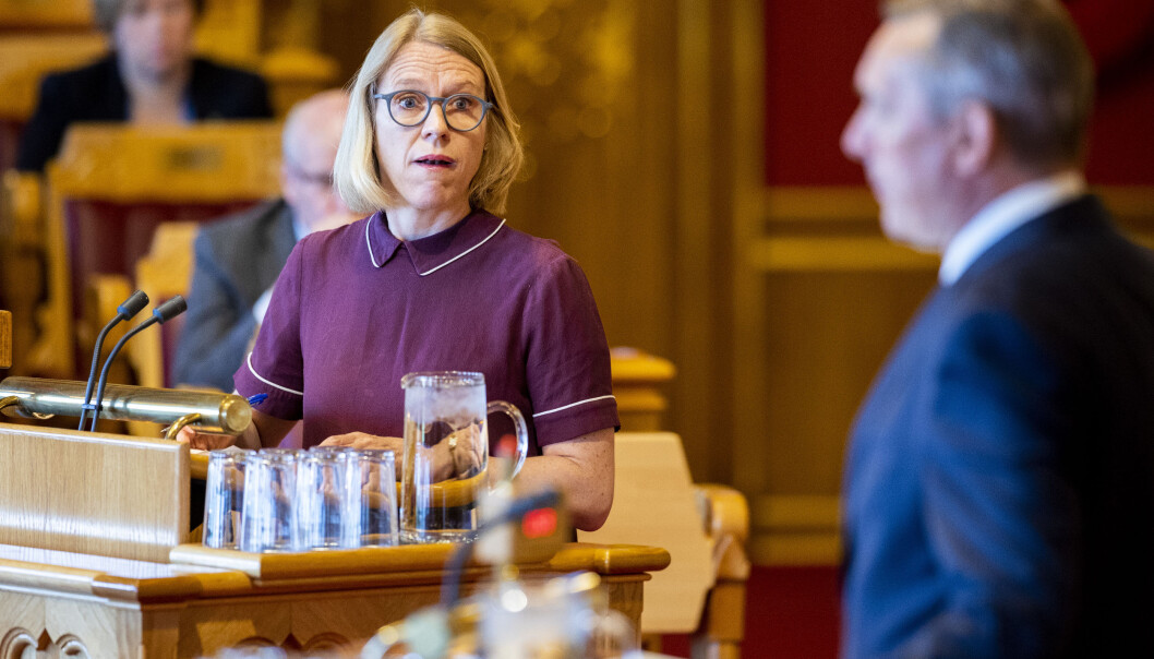 Anniken Huitfeldt vil vite hvor det vil koste å betale feriepenger til soldater i HVs innsatsstyrker tilbake til 2005. Anniken Huitfeldt vil vite hvor det vil koste å betale feriepenger til soldater i HVs innsatsstyrker tilbake til 2005.