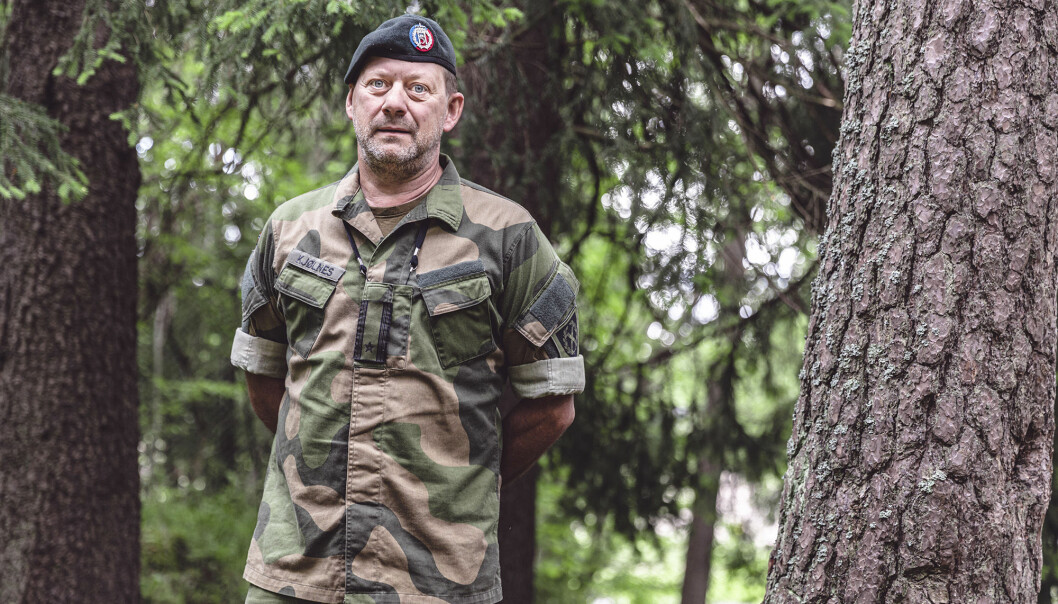 Major Per Ivar Kjølnes er født i 1966 og beholder dermed offisersgraden.