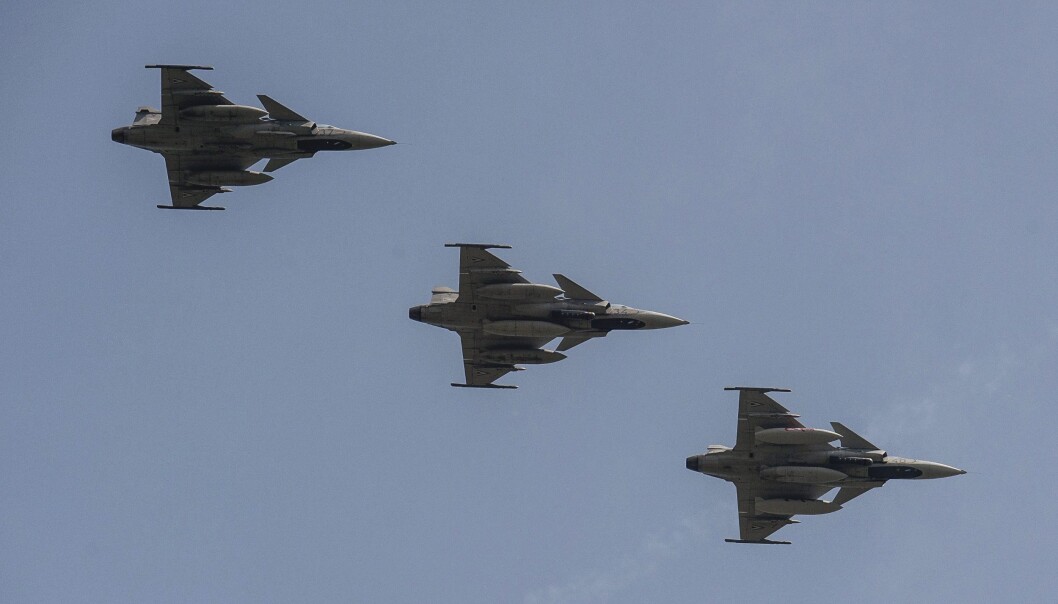 Svenskene kan gå glipp av nok en storkontrakt når Finland snart skal velge nytt kampfly. Her ser vi JAS-39 Gripen i det ungarske luftforsvaret. Svenskene kan gå glipp av nok en storkontrakt når Finland snart skal velge nytt kampfly. Her ser vi JAS-39 Gripen i det ungarske luftforsvaret.