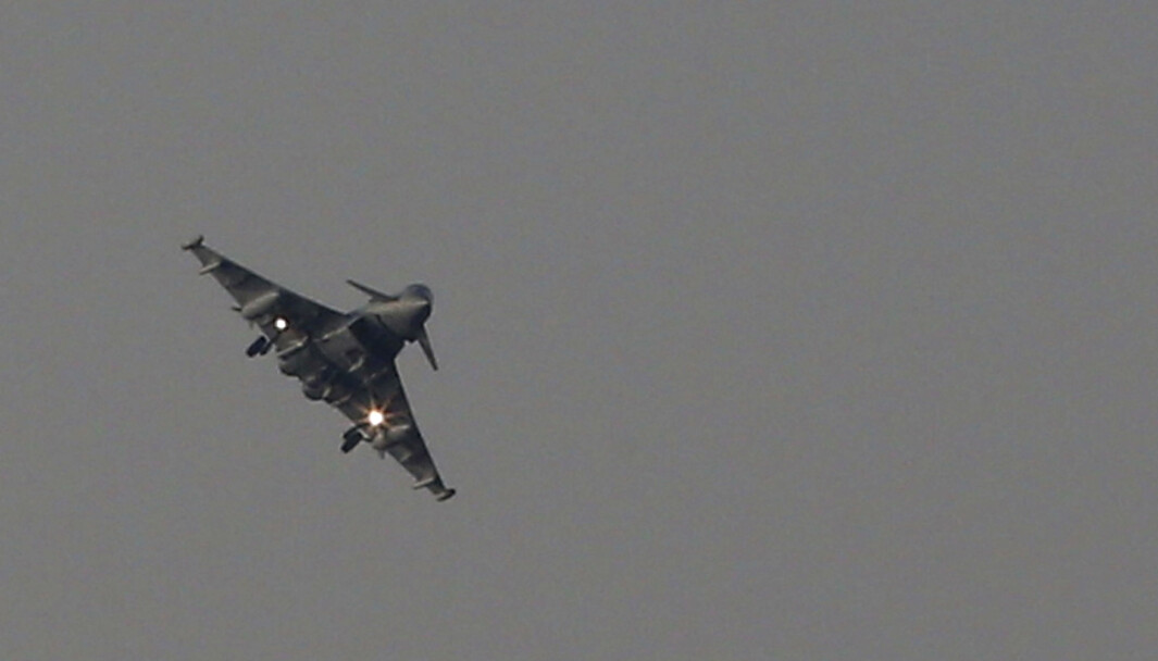 Et Typhoon-kampfly går inn for landing ved Royal Air Force sin base på Kypros i 2018. Et Typhoon-kampfly går inn for landing ved Royal Air Force sin base på Kypros i 2018.