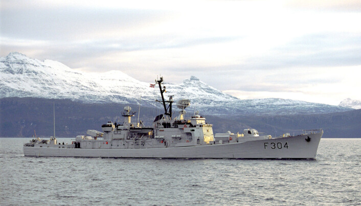KNM Narvik på vei mot havn i Harstad under øvelse Flotex i år 2000. Karlsen seilte med fregatten i 1996. Nå er hun museumsfartøy. KNM Narvik på vei mot havn i Harstad under øvelse Flotex i år 2000. Karlsen seilte med fregatten i 1996. Nå er hun museumsfartøy.