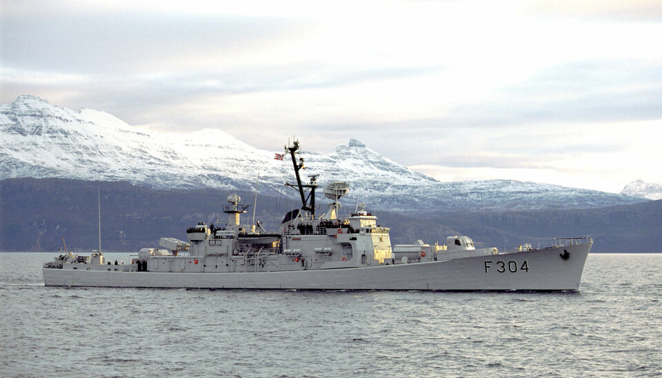 KNM Narvik på vei mot havn i Harstad under øvelse Flotex i år 2000. Karlsen seilte med fregatten i 1996. Nå er hun museumsfartøy.