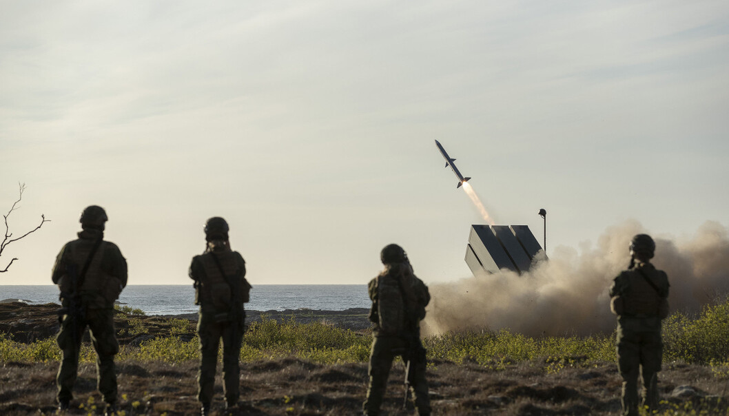 NASAMS luftvernbatterier og kampfly deltar under en øvelse på Rygge. Dette fra en tidligere testskyting med NASAMS på Andøya NASAMS luftvernbatterier og kampfly deltar under en øvelse på Rygge. Dette fra en tidligere testskyting med NASAMS på Andøya