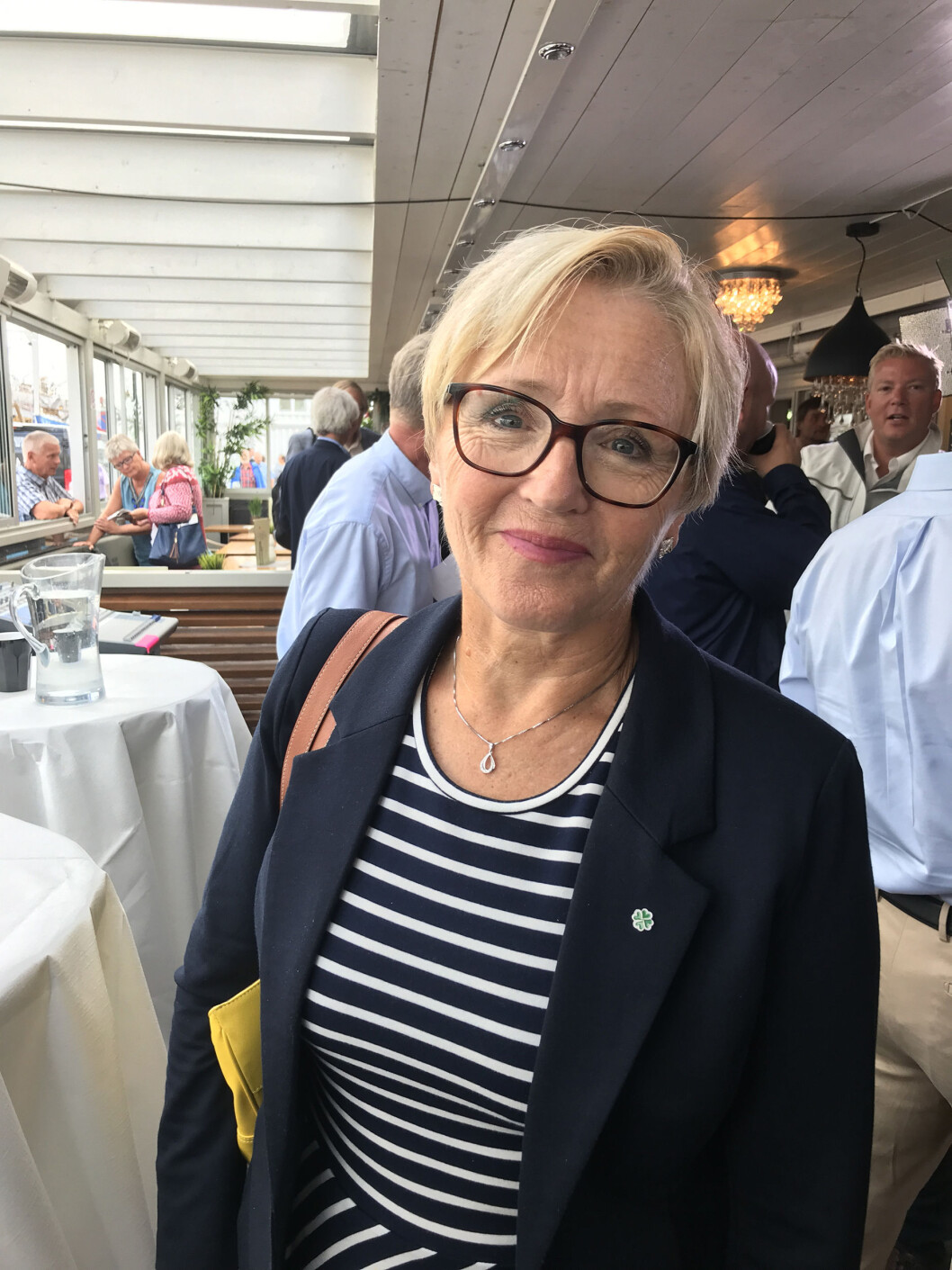 Landmakt: Sp-politiker Liv Signe Navarsete mener Landmakten har blitt nedprioritert under regjeringens forsvarspolitikk. Hun vil tilføre Hær og HV mer midler. Landmakt: Sp-politiker Liv Signe Navarsete mener Landmakten har blitt nedprioritert under regjeringens forsvarspolitikk. Hun vil tilføre Hær og HV mer midler.