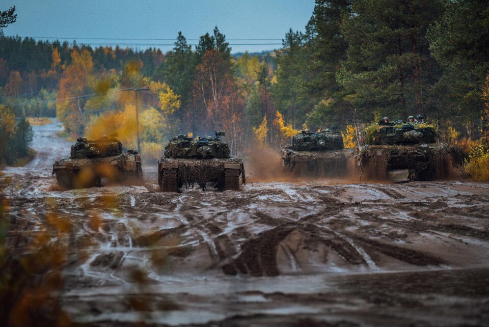 Stridsvogner fra Panserbataljonen øver i Troms. (Foto: Ole-Sverre Haugli/Forsvaret)