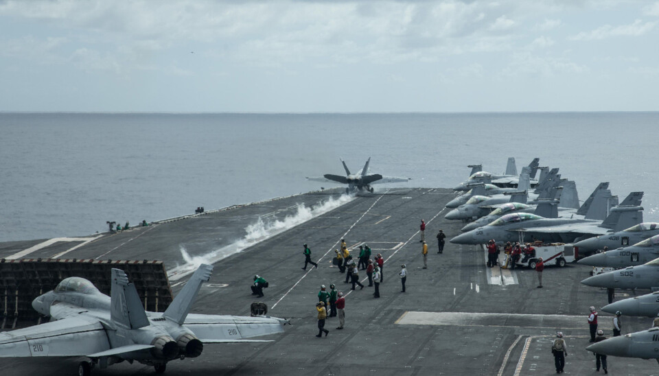 HANGARSKIP: F-18-fly tar av fra hangarskipet «USS Harry S. Truman». Disse flyene skal nå skyte med skarpt i Indre Troms. Foto: Jakob Østheim / Forsvaret