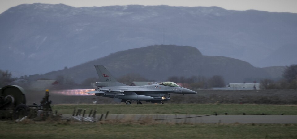 F-16: Norske F-16 spiller også en rolle under Trident Juncture. Har tar ett av flyene av fra Ørland flystasjon.