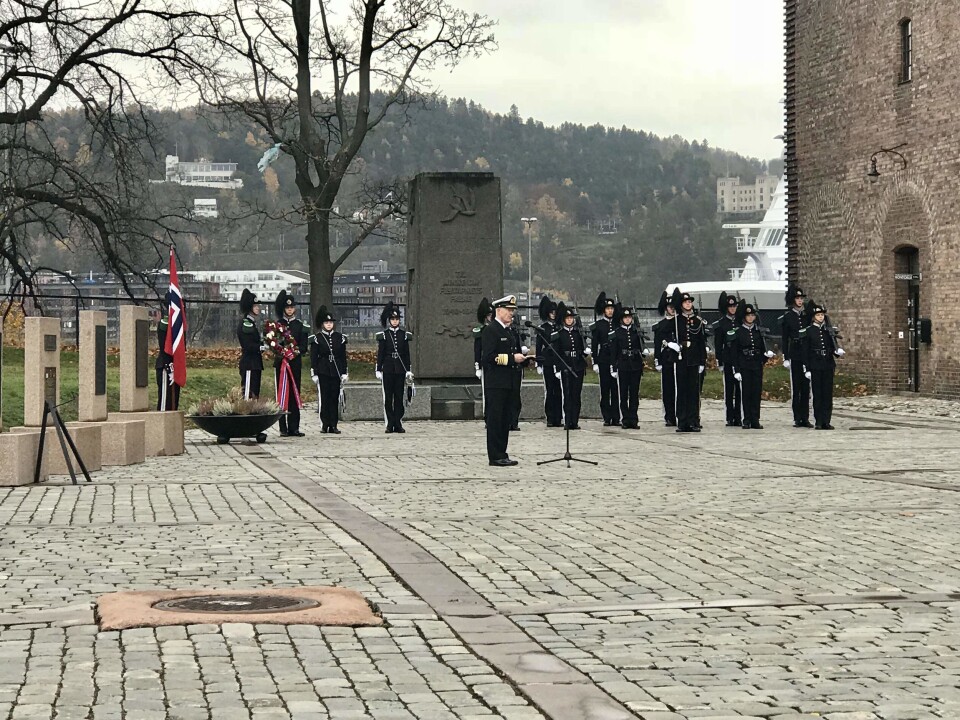 Minnetale: – Det finnes ikke ord som kan avhjelpe den sorgen dere har og det tapet dere har lidt, sa forsvarssjef Haakon Bruun-Hanssen under Forsvarets minnedag.