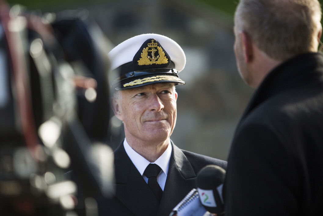 Går av: Haakon Bruun-Hanssen går av som forsvarssjef i august. Nå starter jakten på hans etterfølger (Foto: Forsvaret). Går av: Haakon Bruun-Hanssen går av som forsvarssjef i august. Nå starter jakten på hans etterfølger (Foto: Forsvaret).