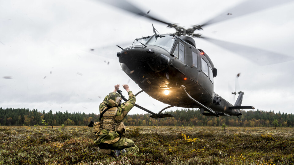FLYTTES: Snart vil tre Bell 412 være stasjonert på Bardufoss, mens 15 helikoptre vil stasjoneres på Rygge. Arkivfoto
