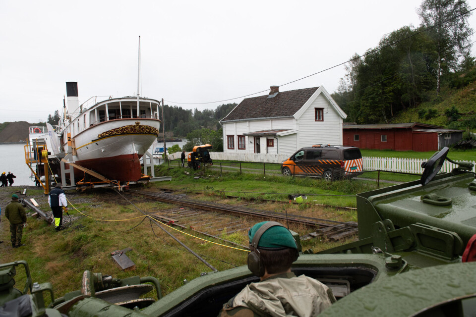 Trakk Skibladner på land