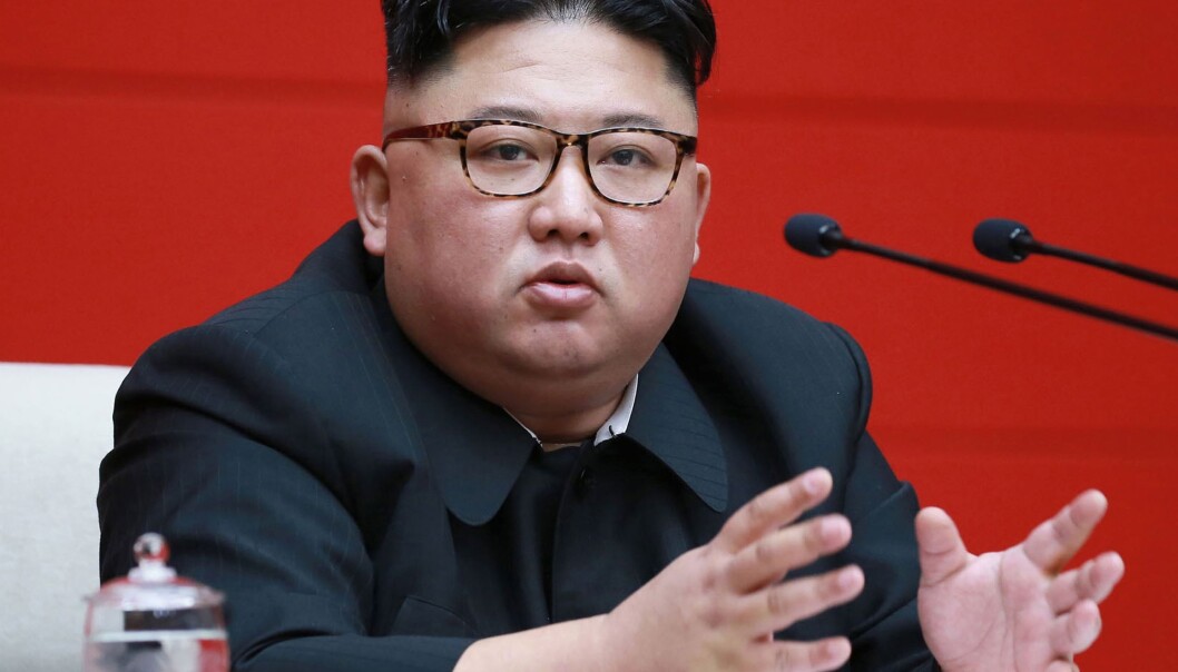 Nord-Koreas leder Kim Jong-un beklager at en sørkoreaner ble skutt og drept i nordkoreansk farvann, melder det sørkoreanske nyhetsbyrået Yonhap. Nord-Koreas leder Kim Jong-un beklager at en sørkoreaner ble skutt og drept i nordkoreansk farvann, melder det sørkoreanske nyhetsbyrået Yonhap.