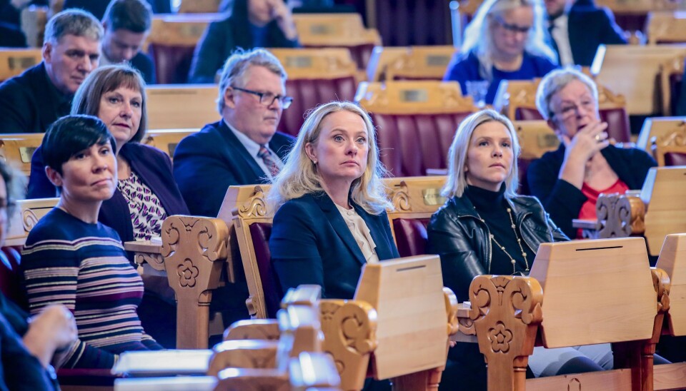 Stopp. Utenriksminister Ine Eriksen Søreide (t.v.) fortalte at det er slutt på å behandle nye søknader om våpeneksport til Tyrkia som følge av militæroperasjonen i Syria (Foto: NTB Scanpix)