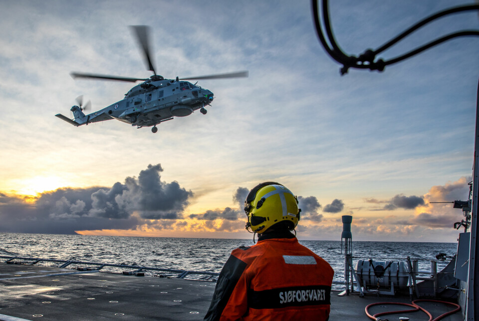 HELIKOPTER: Færre skip og usikkerhet knyttet til helikoptertypen NH90 bidrar til at Kystvakten får langt færre døgn til havs med helikopter om bord enn planlagt.