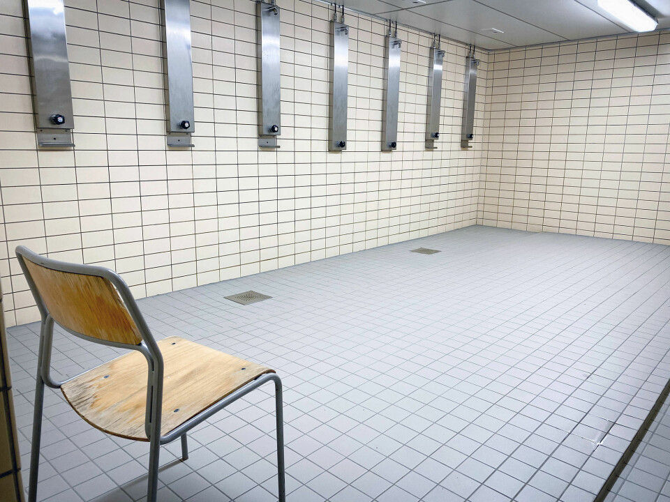 DUSJ: I mange av de gamle kasernene må soldatene dusje i fellesdusjer. Foto: Jonny Karlsen/Forsvarets forum