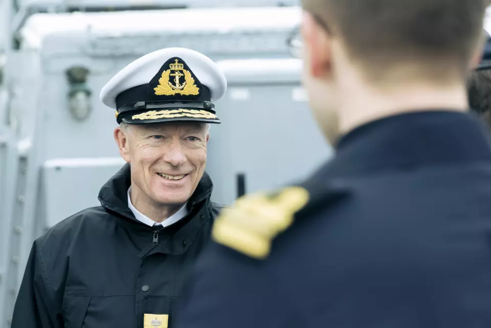 Forsvarssjef Haakon Bruun-Hanssen under et besøk om bord på KNM Rauma i februar 2018. Foto: Marion Aaserud Dahlen / Forsvaret