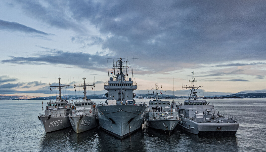 Belastningen i minevåpenet er stor, og de fleste må seile under Nato-flagget annethvert år, skriver løytnant Anders Helgesen. Belastningen i minevåpenet er stor, og de fleste må seile under Nato-flagget annethvert år, skriver løytnant Anders Helgesen.