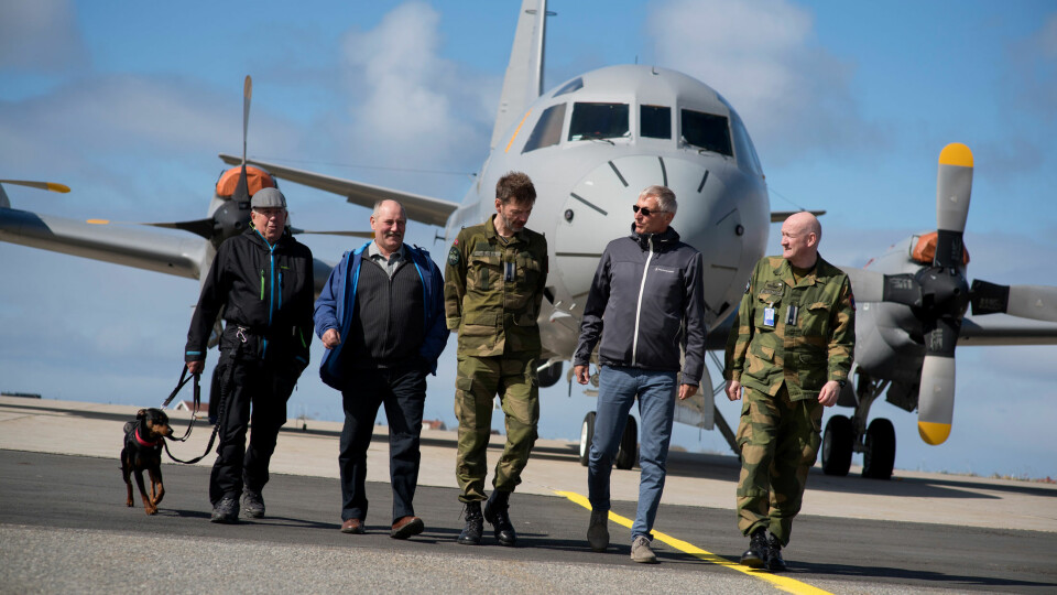 MANNSKAPET: De var om bord da et sovjetisk jagerfly traff dem i 13500 fots høyde. Fra venstre: Steinar Bråthen, Knut Olsen, Inge Knudsen, Christian Schønfeldt og Karl-Viktor Bottolfsen.
