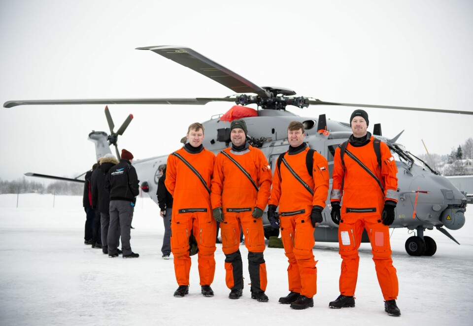 Crewet: Rune Løvås (fra venstre), Frode Hanssen, Christian Franck og Eirik Grimstad fløy NH90 fra Italia. Det tok nesten en uke til de nådde endelig stoppested på Bardufoss.