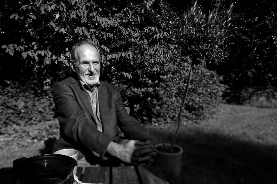 Jon Michelet var en iherdig motstander av krig, men så på seg selv som veteranenes forkjemper. Jon Michelet var en iherdig motstander av krig, men så på seg selv som veteranenes forkjemper.