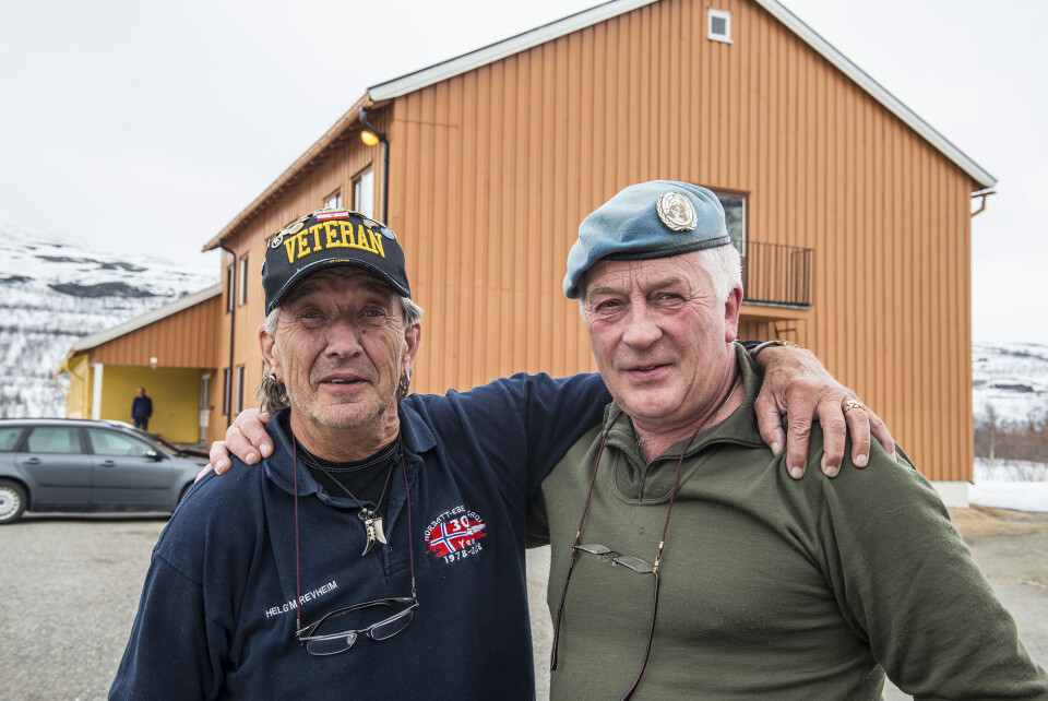 Generalkorporal Helge Revheim (t.v.) og Leif Hemmingsen kan i år feire sanitetstroppens 40-årsjubileum. Foto: Torbjørn Løvland