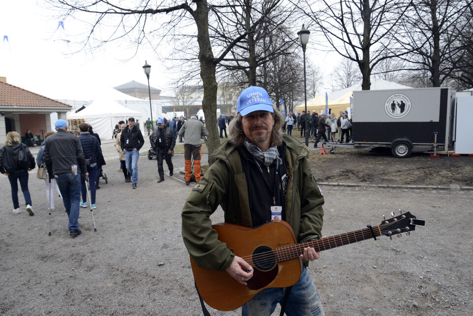 LÅTSLIPP: Kjell Arne Sunde har skrevet låta «Blue Berets in this UN Mission». Den skal fremføres for første gang under Libanon-festen på Akershus festning.