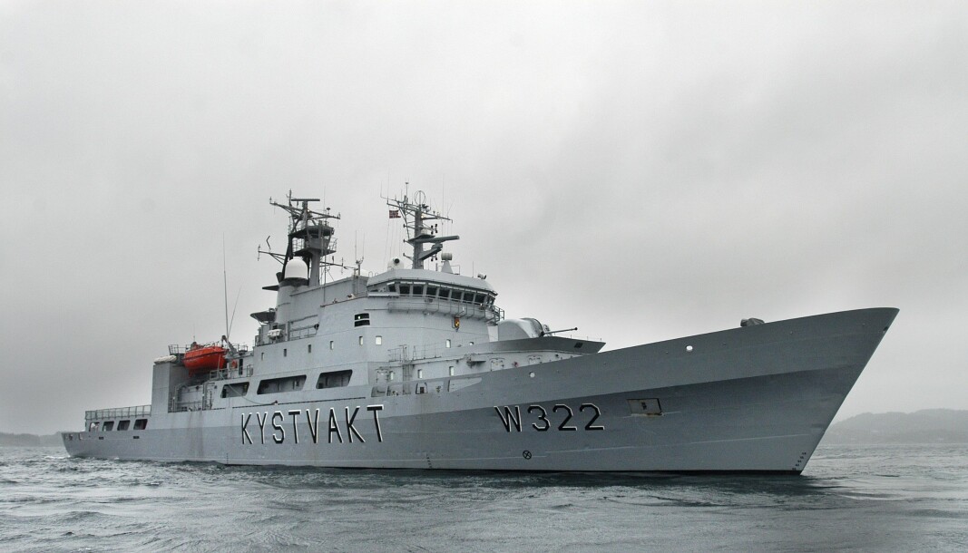 Bergen 20050209. Kystvaktskipet Andenes er blant fart¯yene som onsdag deltok i en st¯rre marine¯velse utenfor Vestlandet.