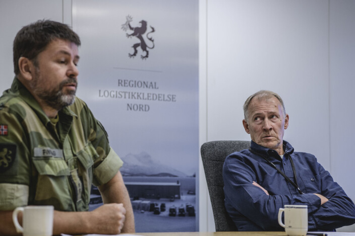 Stabssjef Ole-Henry Finvåg og førstekonsulent Halvor Berntsen ved FLO Regional logistikkledelse Nord. Stabssjef Ole-Henry Finvåg og førstekonsulent Halvor Berntsen ved FLO Regional logistikkledelse Nord.