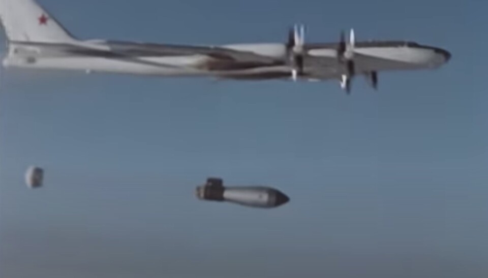 KRAFTIG: «Tsar Bomba» ble sluppet i fallskjerm for å bremse fallet, slik at flyet skulle komme seg på trygg avstand før detonasjonen.