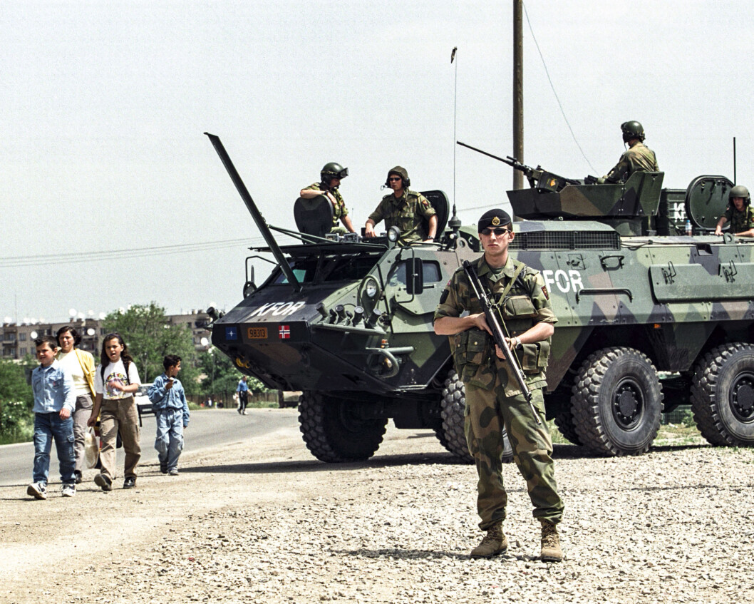 Norske soldater ved et checkpoint i Kosovo. Norske soldater ved et checkpoint i Kosovo.