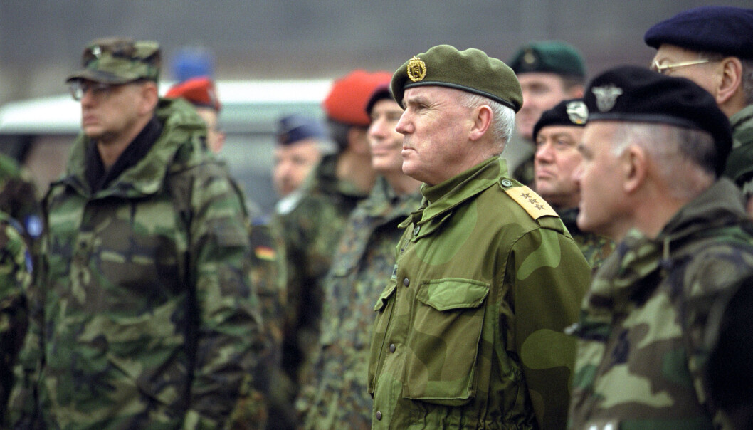 Thorstein Skiaker var sjef for Kosovo Force (KFOR) fra april til oktober 2001. Thorstein Skiaker var sjef for Kosovo Force (KFOR) fra april til oktober 2001.
