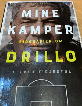 Biografien om Egil «Drillo» Olsens. Biografien om Egil «Drillo» Olsens.
