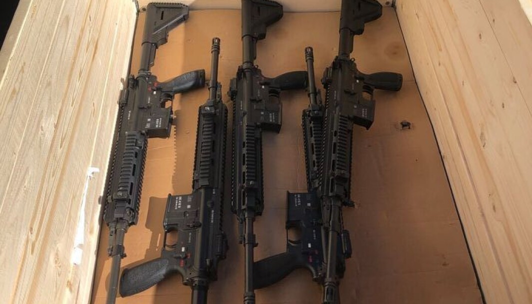 Det var under en øvelse med automatgæveret HK416 at en soldat ble skutt i låret. Det var under en øvelse med automatgæveret HK416 at en soldat ble skutt i låret.
