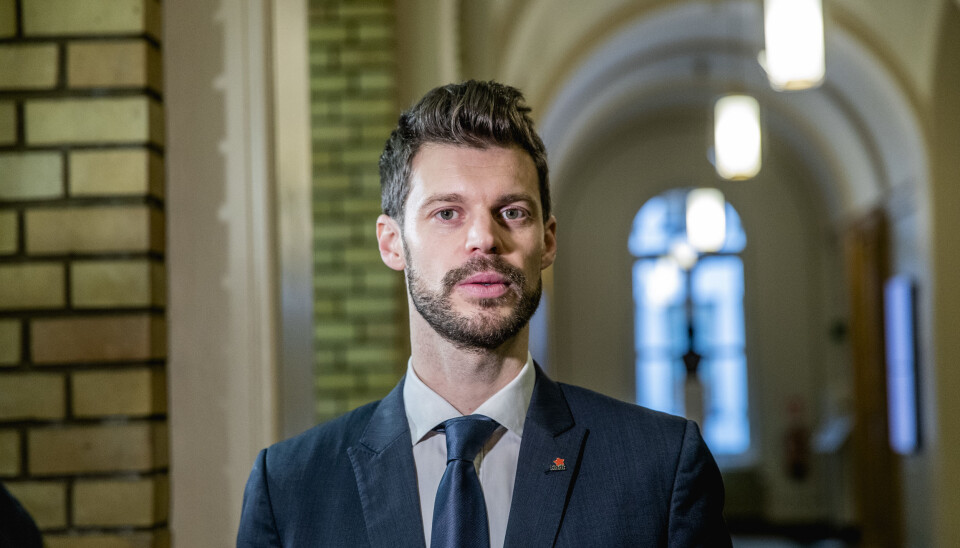 SVAR: Det hjelper lite å involvere stadig flere departementer hvis regjeringen ikke en gang gjennomfører det som Stortinget har vedtatt, mener Bjørnar Moxnes i Rødt.