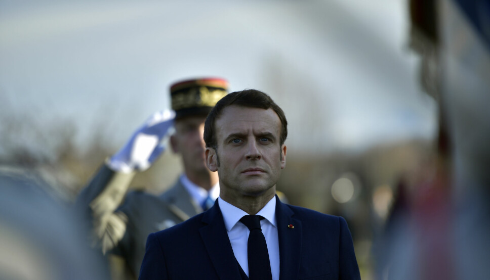 TAP: Frankrikes president Emmanuel Macron under en seremoni for å hedre franske soldater som døde i Mali tidligere i år.
