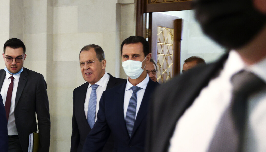Russlands utenriksminister Sergej Lavrov og den syriske presidenten Bashar al-Assad under førstnevntes besøk i Syria mandag. Russlands utenriksminister Sergej Lavrov og den syriske presidenten Bashar al-Assad under førstnevntes besøk i Syria mandag.