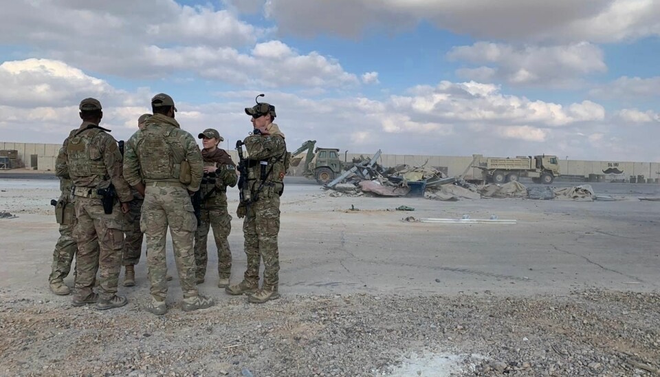Amerikanske soldater ved Ain al-Assad-basen i Anbar-provinsen i Irak. Bildet er tatt etter at basen ble angrepet med raketter i januar i år.