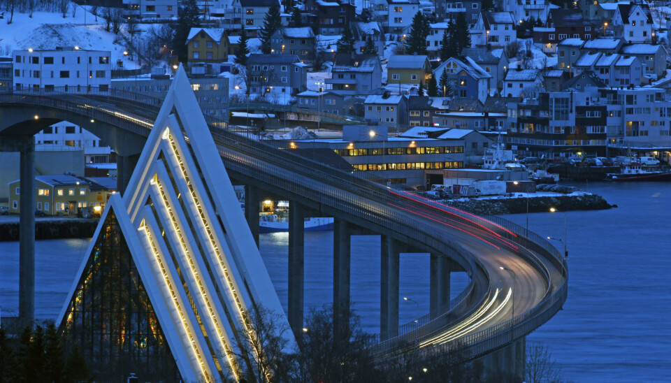 Tromsø kommune ønsker ikke at atomdrevne ubåter skal legge til ved kommunal kai. Bildet viser Ishavskatedralen i byen.